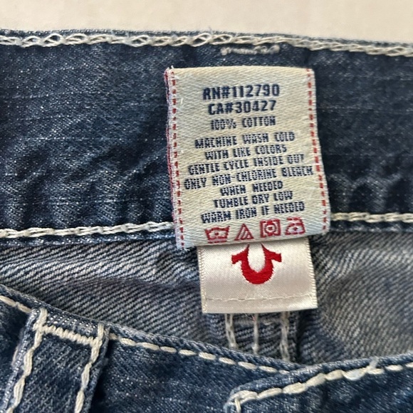 True Religion Section Ricky crop capri relaxed pants Sz-30x26 w/zip n button. W1 - Picture 5 of 10